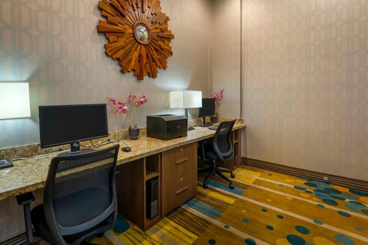 Best Western Plus Miami Executive Airport Hotel And Suites Country Walk Eksteriør billede